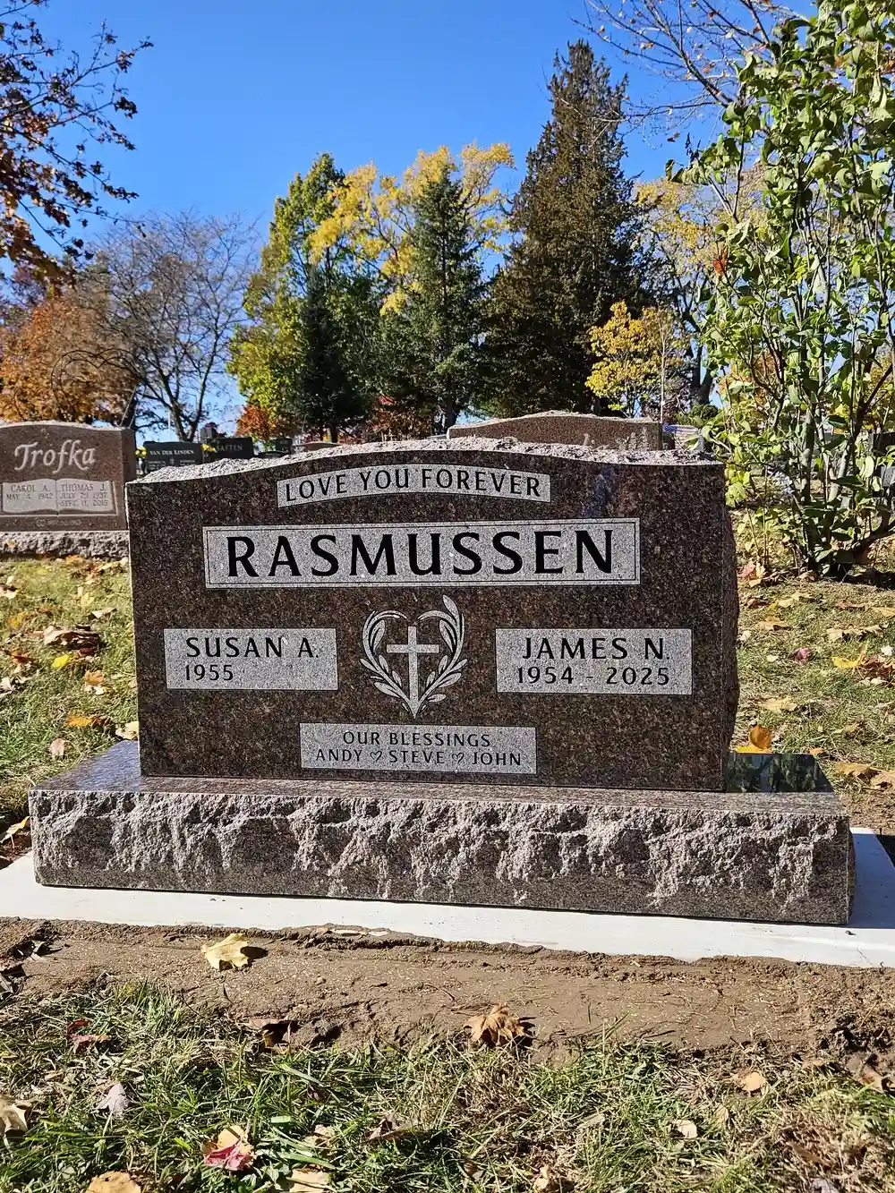 Double Memorials photo 8 of 80