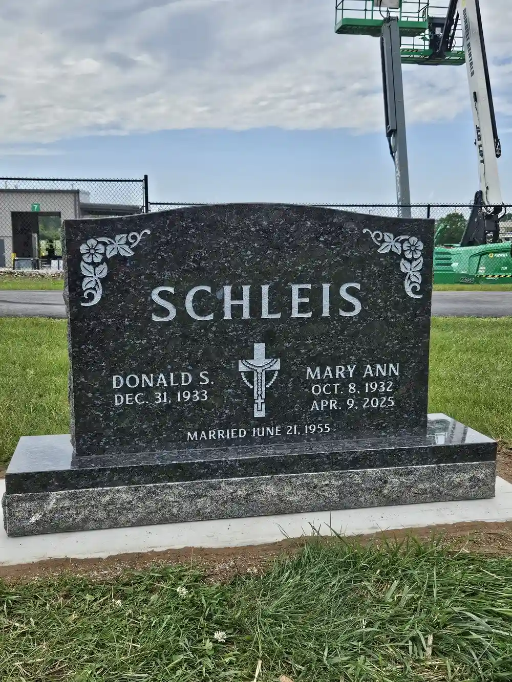 Double Memorials photo 4 of 80